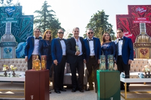 Tequila Centenario y Los Ángeles Azules Presentan Botella Edición Especial