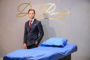 Rejuvenecimiento facial completo: la combinación de lifting y blefaroplastia Una estrategia integral para revitalizar el rostro y la mirada