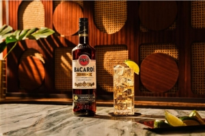 Bacardí Añejo, un ron premium oscuro con tradición y legado