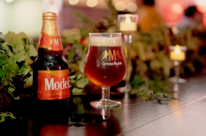 Modelo Noche Especial: La edición limitada de Cerveza Modelo para compartir en esta temporada festiva