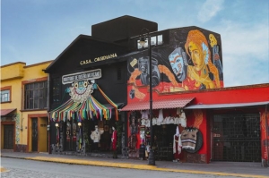 Sumérgete en la primavera en Teotihuacán: Descubre la magia de Casa Obsidiana
