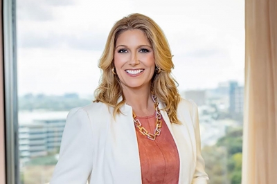 Como Directora Ejecutiva de Marca y Ciencia, Dra. Lucy Gildea es líder de un capítulo estratégico de la transformación de Mary Kay hacia el futuro