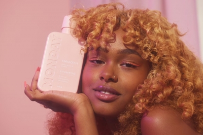 Ilumina tu San Valentín: MONDAY Haircare para un look radiante
