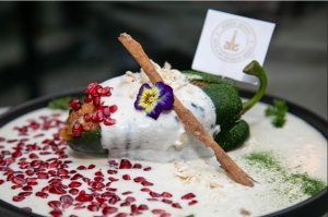 Hotel Marquis Reforma festeja la llegada del primer Festival Chiles en Nogada en el Restaurante a la Parrilla